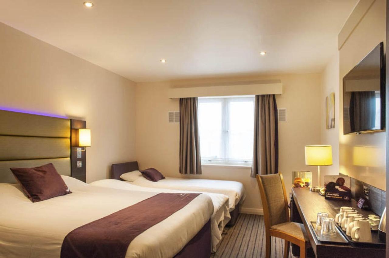 Premier Inn London Croydon West - Purley A23 Exterior photo